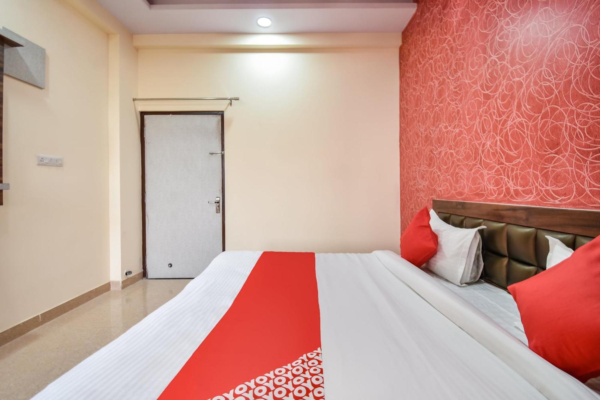 Oyo 70183 Sai Kripa Jaipur